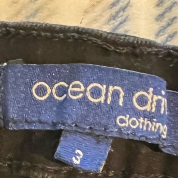 🌻 Ocean Drive Black Distress Denim Jean Shorts - Size 3 - Picture 4 of 4